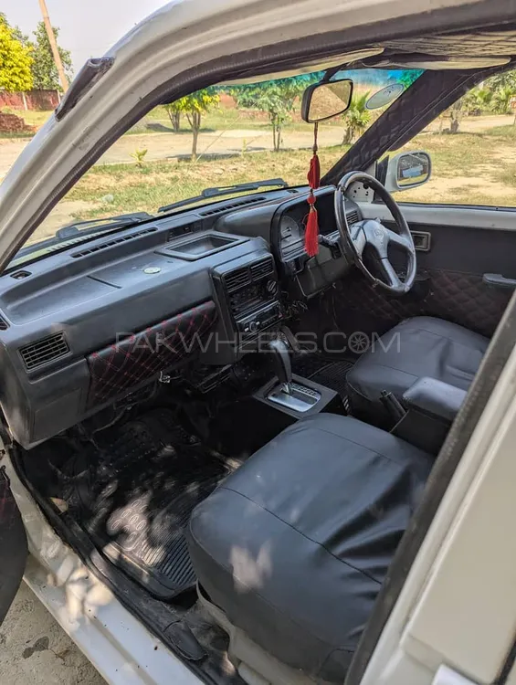 کِیا کلاسک 2002 for Sale in لاہور کِیا کلاسک 2002 for Sale in لاہور Image-10