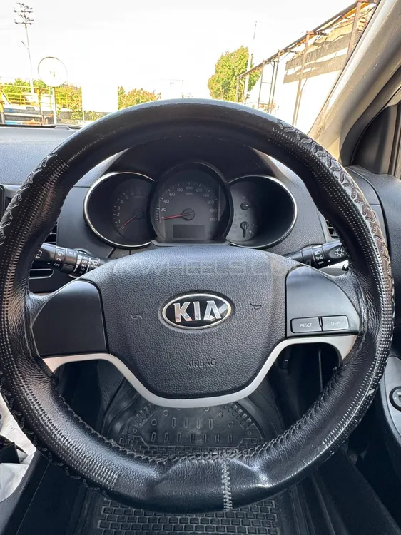 KIA Picanto 2022 for Sale in Faisalabad KIA Picanto 2022 for Sale in Faisalabad Image-7