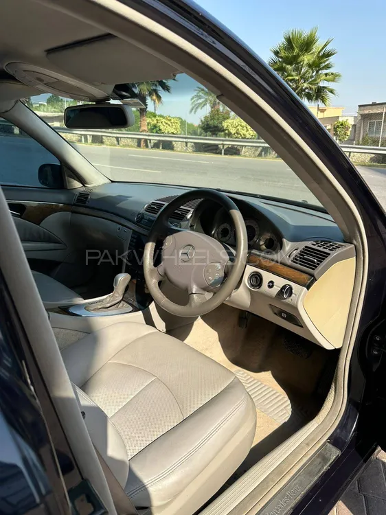 مرسڈیز بینز ای کلاس 2004 for Sale in اسلام آباد مرسڈیز بینز ای کلاس 2004 for Sale in اسلام آباد Image-7