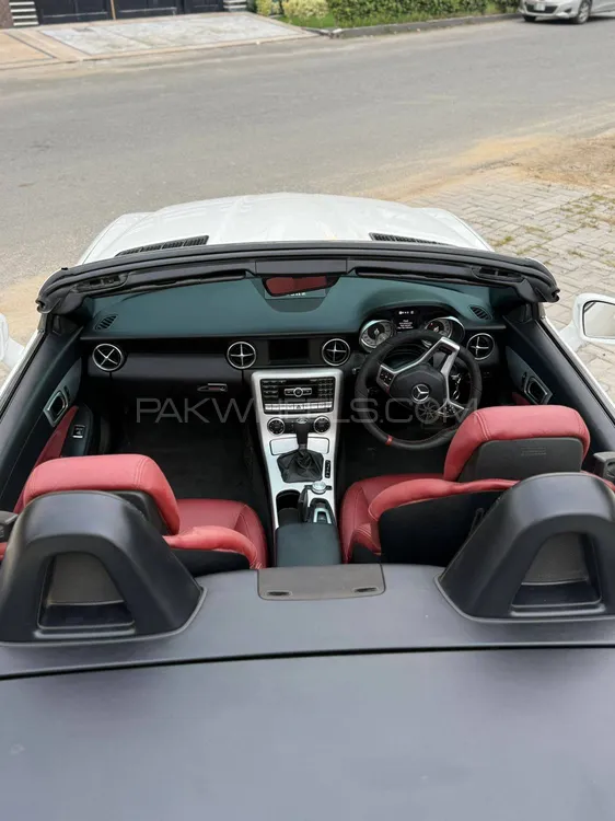 Mercedes Benz SLK Class 2013 for Sale in Lahore Mercedes Benz SLK Class 2013 for Sale in Lahore Image-4
