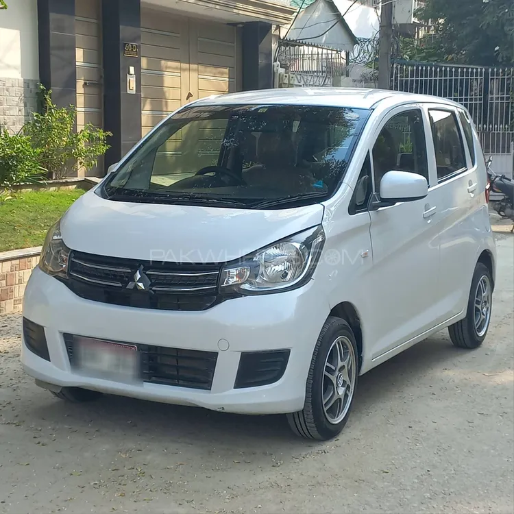 مٹسوبیشی ای کے ویگن 2015 for Sale in کراچی مٹسوبیشی ای کے ویگن 2015 for Sale in کراچی Image-3