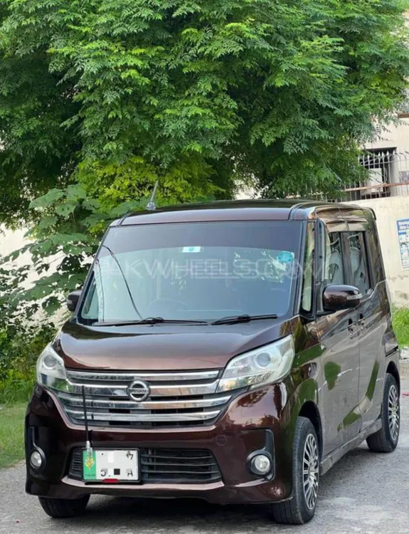 Nissan Dayz Roox 2014 for Sale in Rawalpindi Nissan Dayz Roox 2014 for Sale in Rawalpindi Image-3