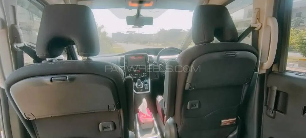 Nissan Serena 2018 for Sale in Gujranwala Nissan Serena 2018 for Sale in Gujranwala Image-6