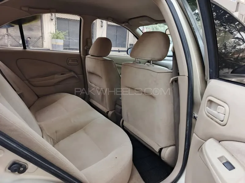 Nissan Sunny 2010 for Sale in Karachi Nissan Sunny 2010 for Sale in Karachi Image-2