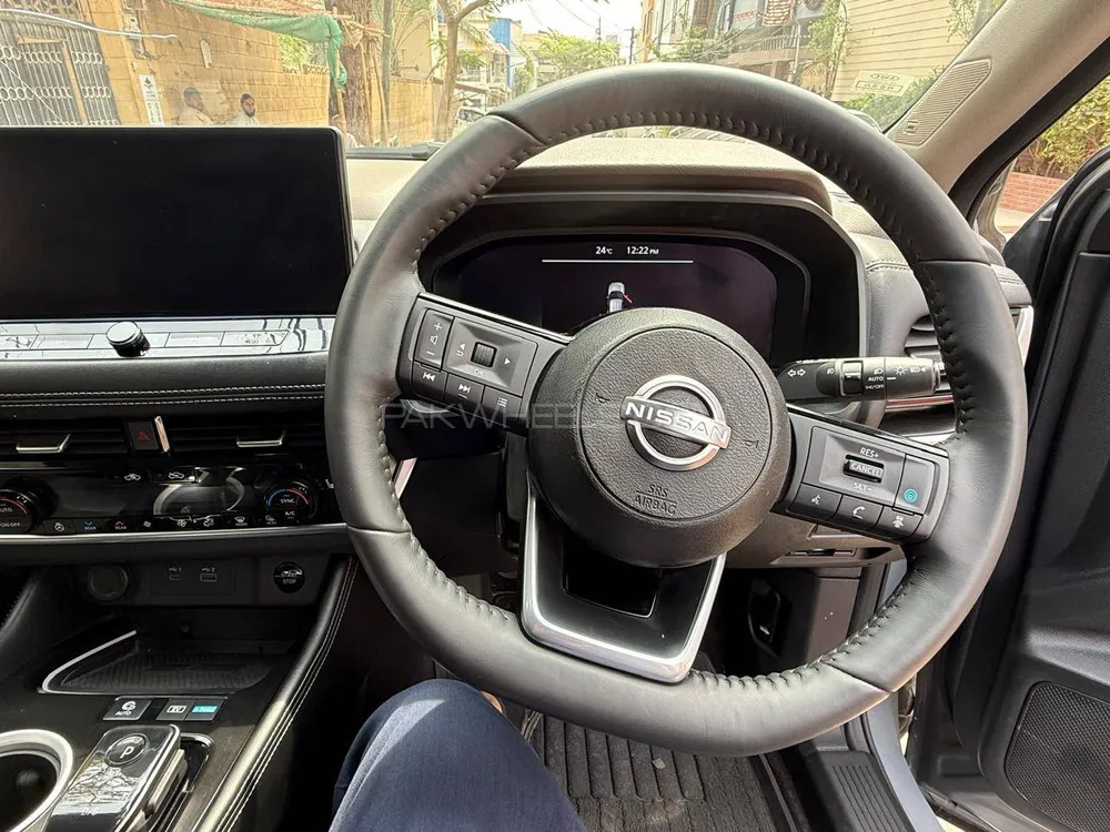 Nissan X Trail 2023 for Sale in Karachi Nissan X Trail 2023 for Sale in Karachi Image-4