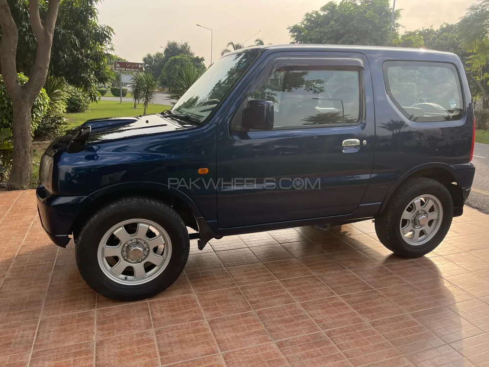 Suzuki Jimny 2011 for Sale in Lahore Suzuki Jimny 2011 for Sale in Lahore Image-2