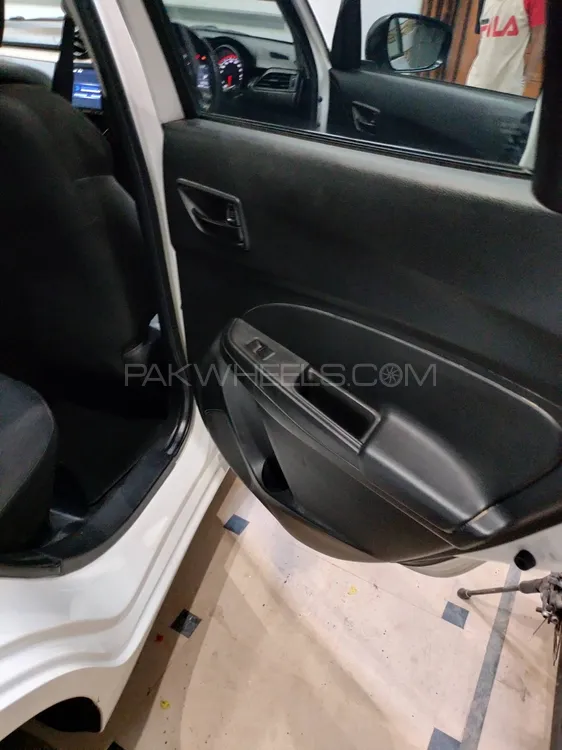 Suzuki Swift 2022 for Sale in Karachi Suzuki Swift 2022 for Sale in Karachi Image-9