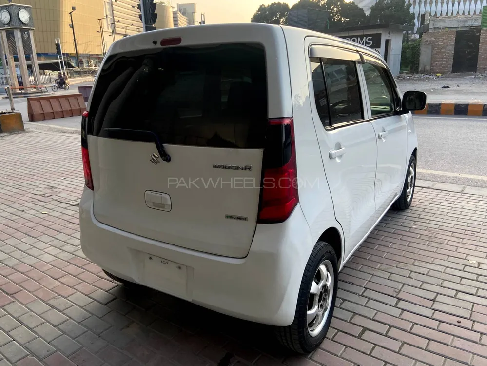 Suzuki Wagon R 2014 for Sale in Peshawar Suzuki Wagon R 2014 for Sale in Peshawar Image-12