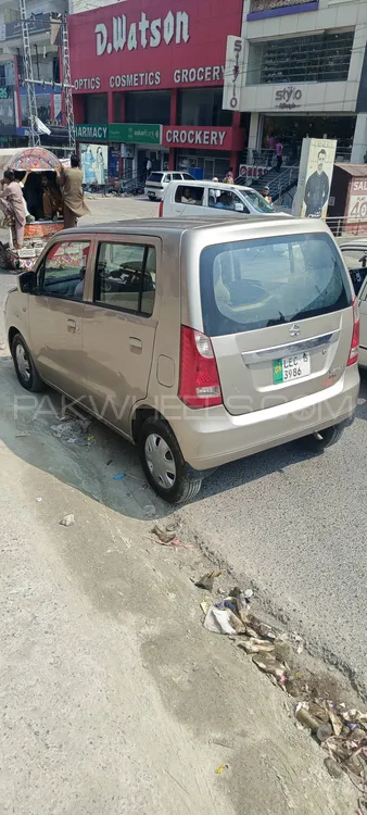Suzuki Wagon R 2015 for Sale in Mansehra Suzuki Wagon R 2015 for Sale in Mansehra Image-3