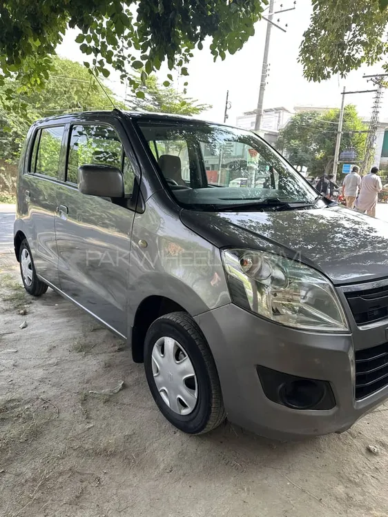 Suzuki Wagon R 2016 for Sale in Bahawalpur Suzuki Wagon R 2016 for Sale in Bahawalpur Image-14