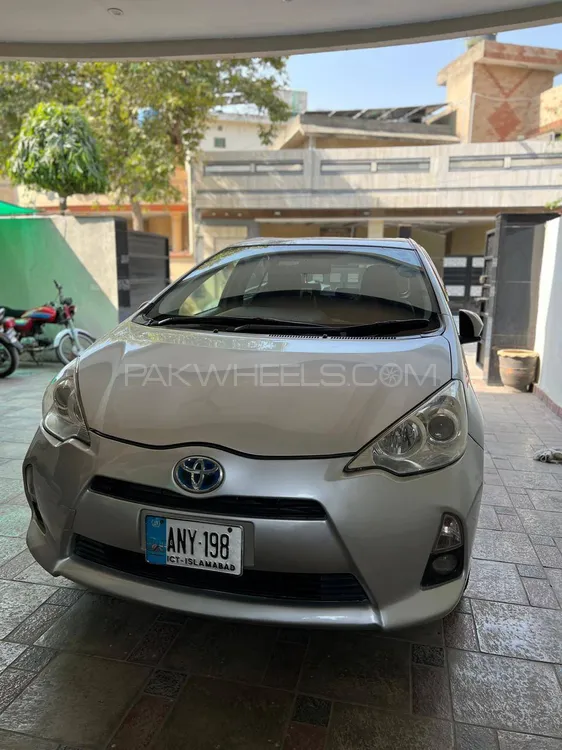 Toyota Aqua 2012 for Sale in Lahore Toyota Aqua 2012 for Sale in Lahore Image-4