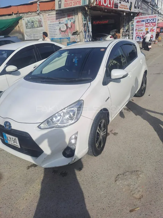 Toyota Aqua 2015 for Sale in Islamabad Image-1