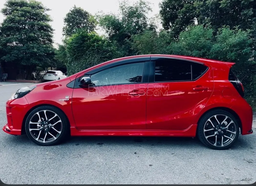Toyota Aqua 2018 for Sale in Multan Toyota Aqua 2018 for Sale in Multan Image-12