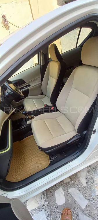 Toyota Aqua 2012 for Sale in Peshawar Toyota Aqua 2012 for Sale in Peshawar Image-13