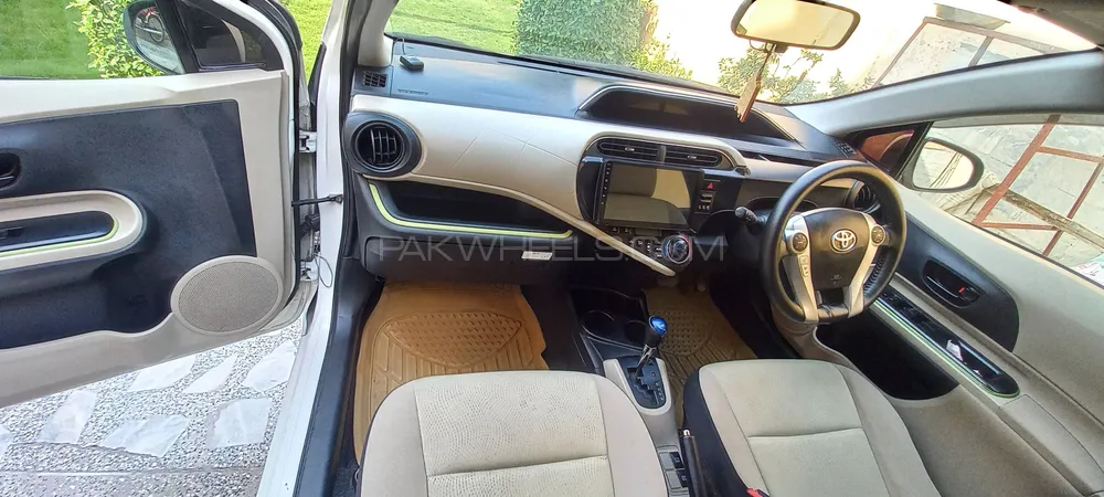Toyota Aqua 2012 for Sale in Peshawar Toyota Aqua 2012 for Sale in Peshawar Image-12