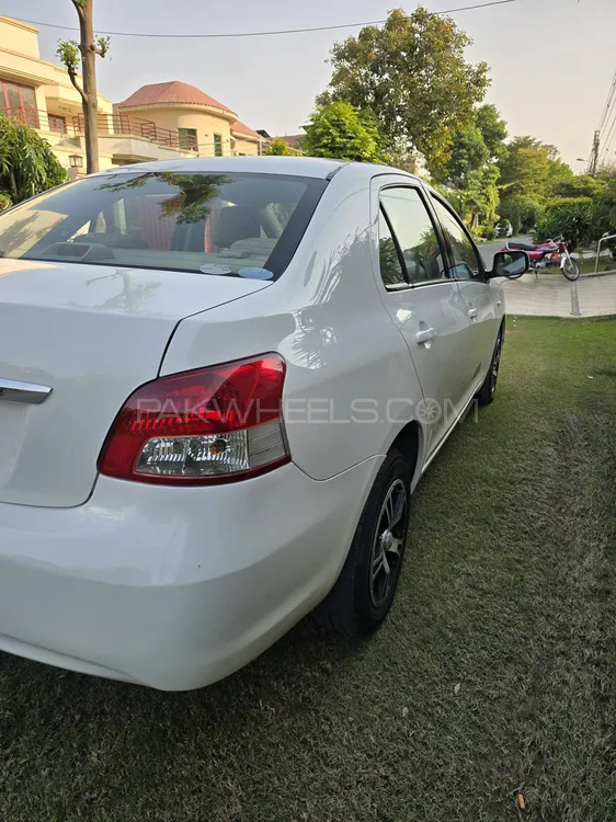 Toyota Belta 2006 for Sale in Lahore Toyota Belta 2006 for Sale in Lahore Image-8