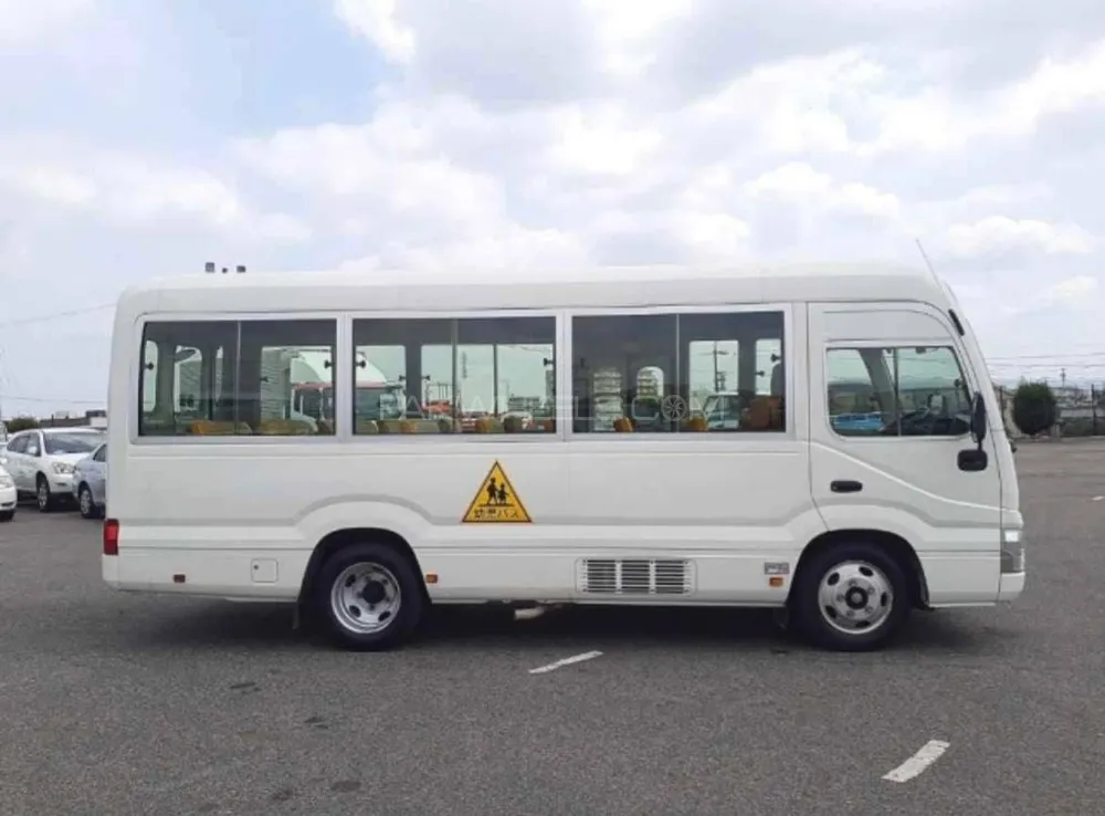 Toyota Coaster 2020 for Sale in Karachi Toyota Coaster 2020 for Sale in Karachi Image-3