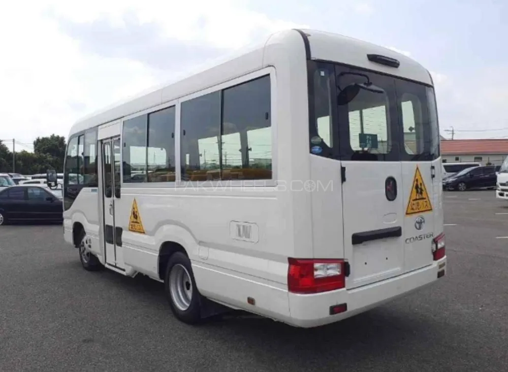 Toyota Coaster 2020 for Sale in Karachi Toyota Coaster 2020 for Sale in Karachi Image-7