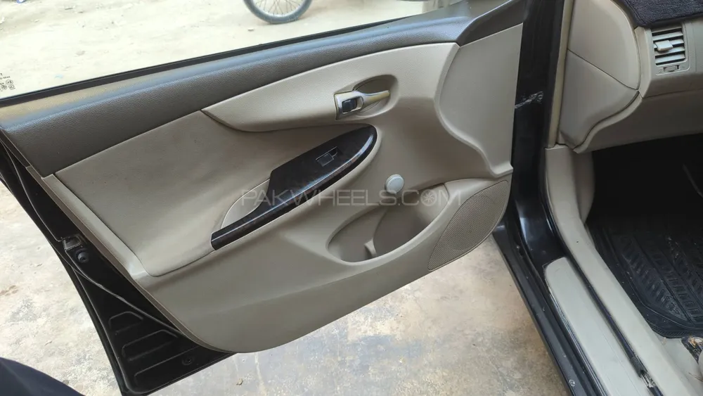 Toyota Corolla 2011 for Sale in Okara Toyota Corolla 2011 for Sale in Okara Image-8