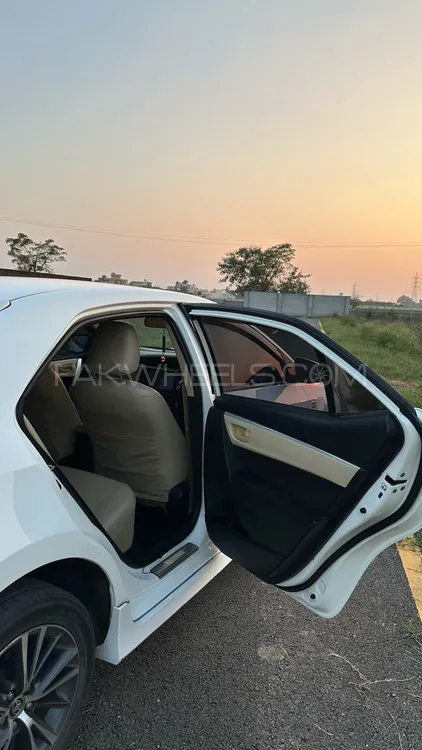 Toyota Corolla 2019 for Sale in Sialkot Toyota Corolla 2019 for Sale in Sialkot Image-4