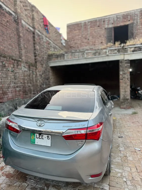 Toyota Corolla 2015 for Sale in Sialkot Toyota Corolla 2015 for Sale in Sialkot Image-1