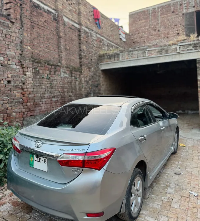 Toyota Corolla 2015 for Sale in Sialkot Toyota Corolla 2015 for Sale in Sialkot Image-7