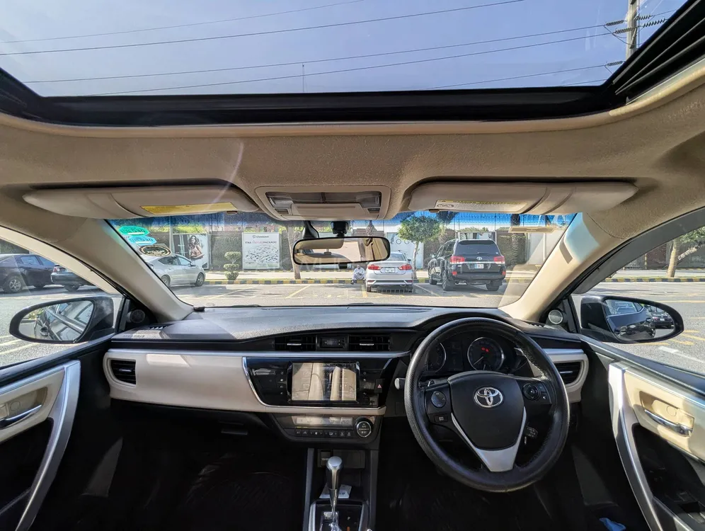 Toyota Corolla 2016 for Sale in Lahore Toyota Corolla 2016 for Sale in Lahore Image-11