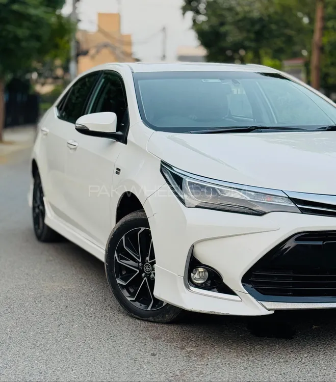 Toyota Corolla 2023 for Sale in Faisalabad Toyota Corolla 2023 for Sale in Faisalabad Image-11