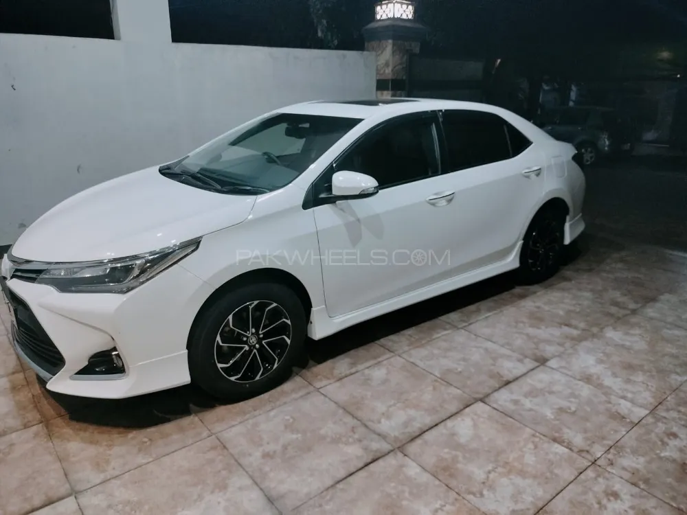 Toyota Corolla 2025 for Sale in Gujranwala Toyota Corolla 2025 for Sale in Gujranwala Image-3