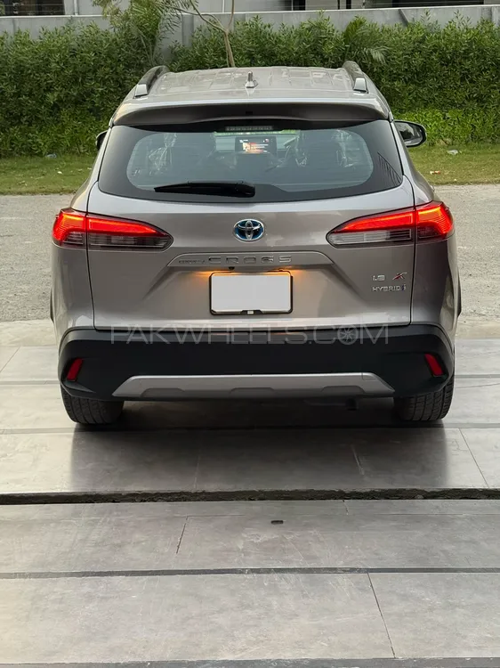 Toyota Corolla Cross 2024 for Sale in Lahore Toyota Corolla Cross 2024 for Sale in Lahore Image-9