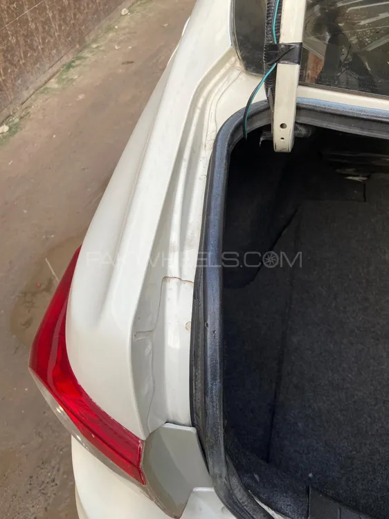 Toyota Corolla 2012 for Sale in Sheikhupura Toyota Corolla 2012 for Sale in Sheikhupura Image-8
