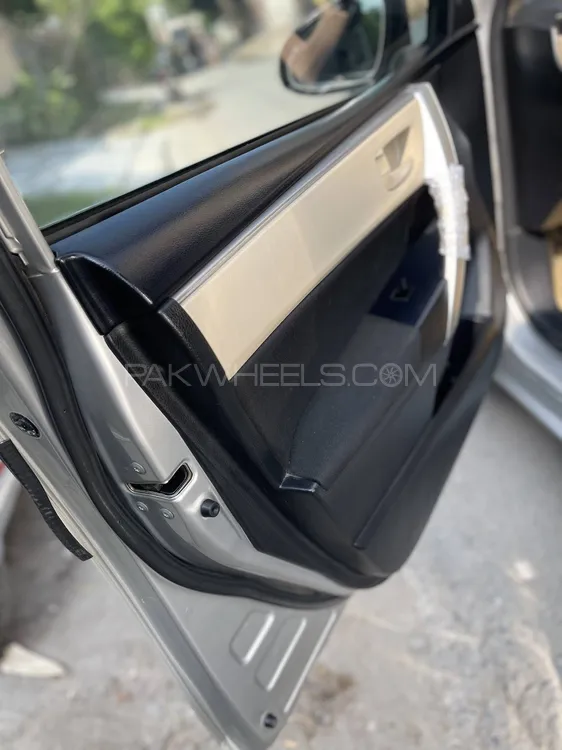 Toyota Corolla 2016 for Sale in Lahore Toyota Corolla 2016 for Sale in Lahore Image-8