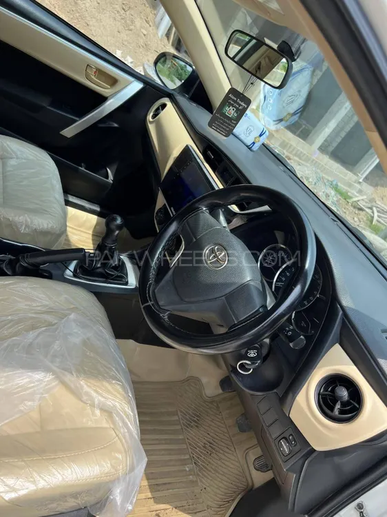 ٹویوٹا کرولا 2018 for Sale in گجرات ٹویوٹا کرولا 2018 for Sale in گجرات Image-9