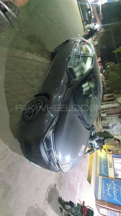 Toyota Corolla 2018 for Sale in Depal pur Toyota Corolla 2018 for Sale in Depal pur Image-2