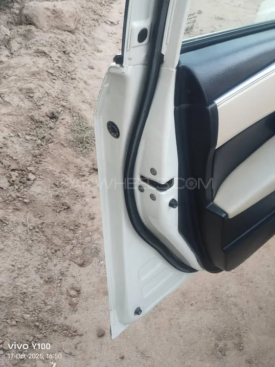 Toyota Corolla 2018 for Sale in Gujrat Toyota Corolla 2018 for Sale in Gujrat Image-9