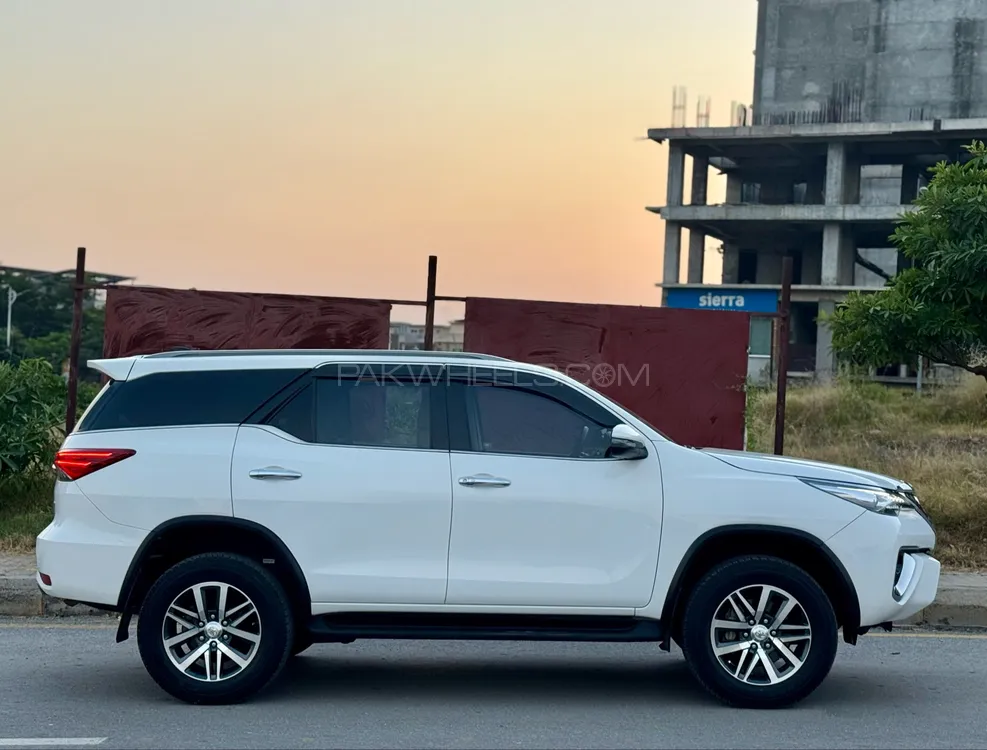 Toyota Fortuner 2020 for Sale in Islamabad Toyota Fortuner 2020 for Sale in Islamabad Image-8