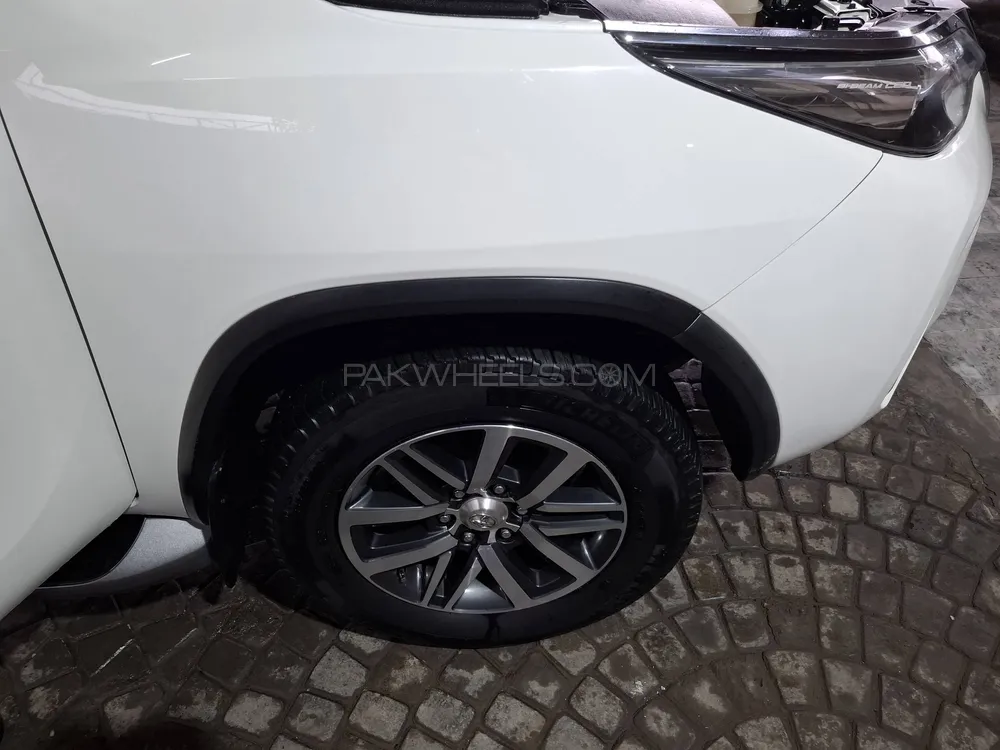 Toyota Fortuner 2019 for Sale in Sargodha Toyota Fortuner 2019 for Sale in Sargodha Image-14