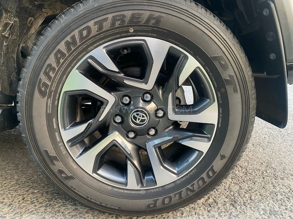 Toyota Fortuner 2023 for Sale in Lahore Toyota Fortuner 2023 for Sale in Lahore Image-8