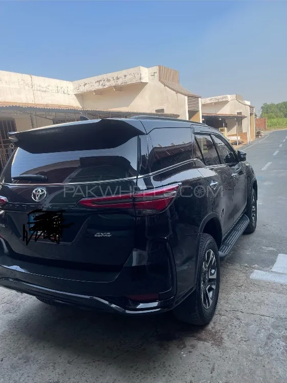 Toyota Fortuner 2024 for Sale in Faisalabad Image-1