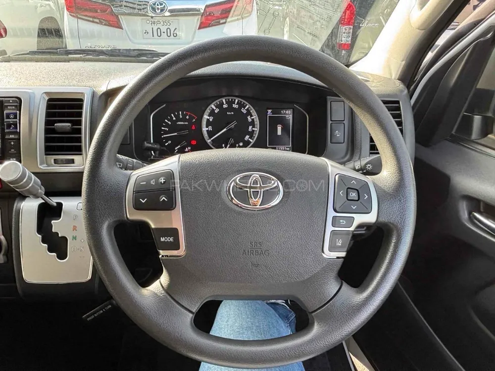 Toyota Hiace 2022 for Sale in Rawalpindi Toyota Hiace 2022 for Sale in Rawalpindi Image-6