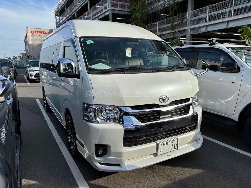 Toyota Hiace 2022 for Sale in Rawalpindi Toyota Hiace 2022 for Sale in Rawalpindi Image-1