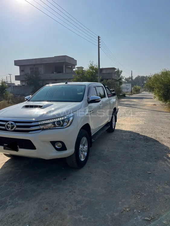 Toyota Hilux 2017 for Sale in Islamabad Toyota Hilux 2017 for Sale in Islamabad Image-3
