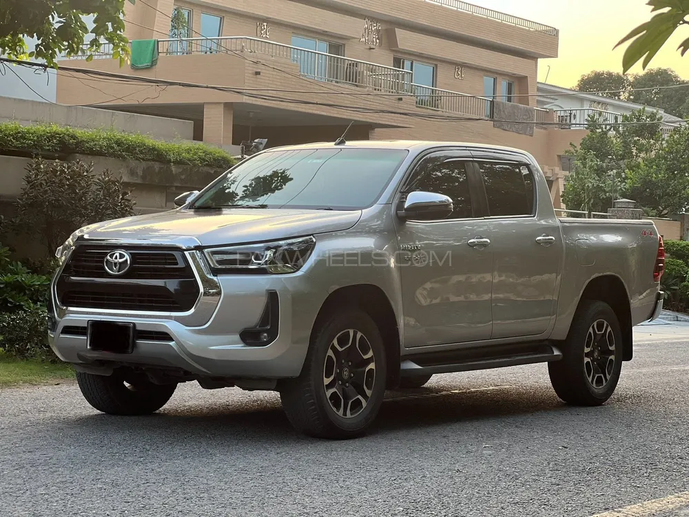 Toyota Hilux 2021 for Sale in Lahore Toyota Hilux 2021 for Sale in Lahore Image-3