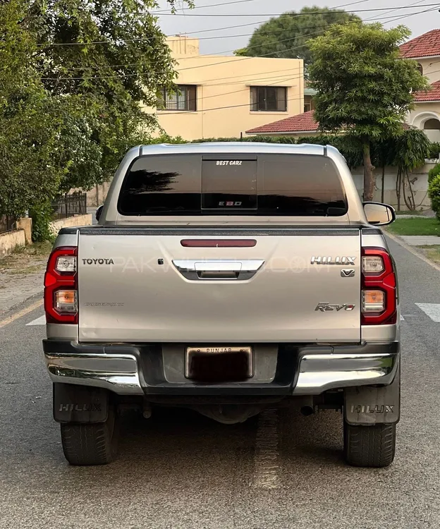 Toyota Hilux 2021 for Sale in Lahore Toyota Hilux 2021 for Sale in Lahore Image-4
