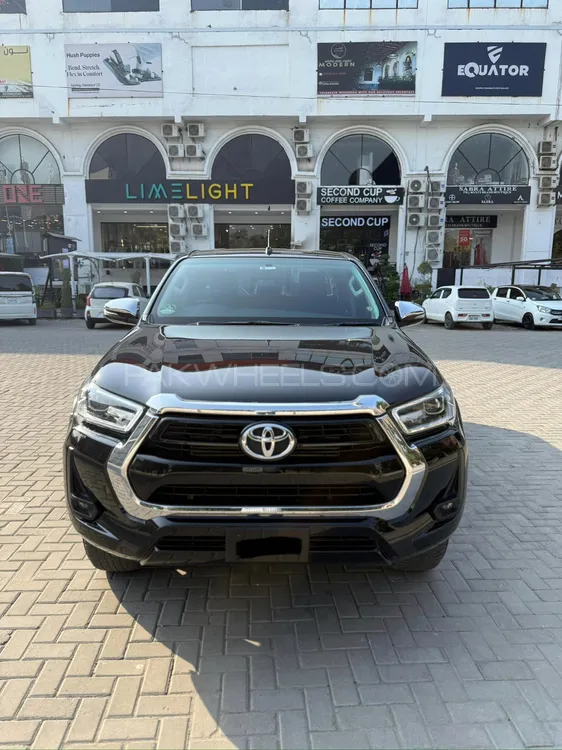 Toyota Hilux 2022 for Sale in Sialkot Image-1