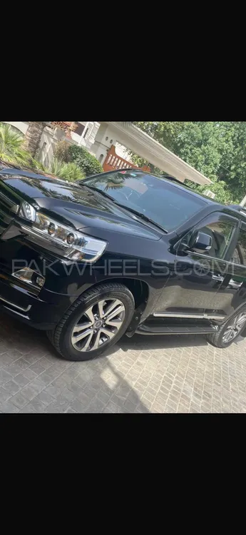 Toyota Land Cruiser 2016 for Sale in Rawalpindi Toyota Land Cruiser 2016 for Sale in Rawalpindi Image-2