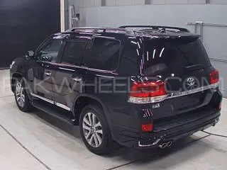 Toyota Land Cruiser 2020 for Sale in Lahore Toyota Land Cruiser 2020 for Sale in Lahore Image-4