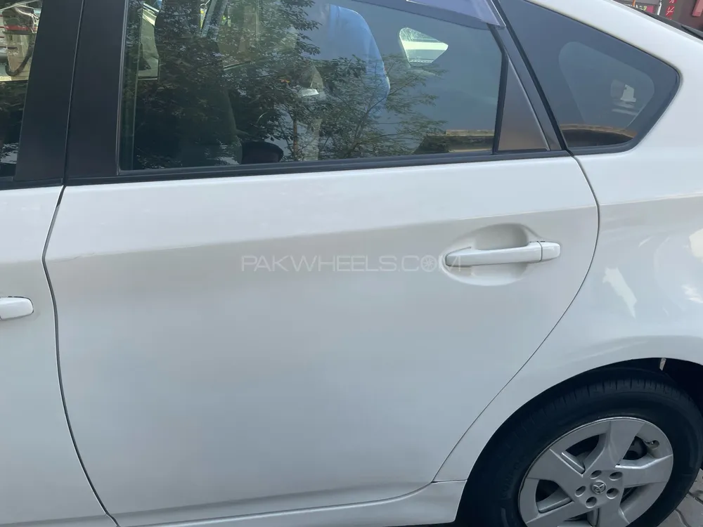 Toyota Prius 2011 for Sale in Lahore Toyota Prius 2011 for Sale in Lahore Image-6