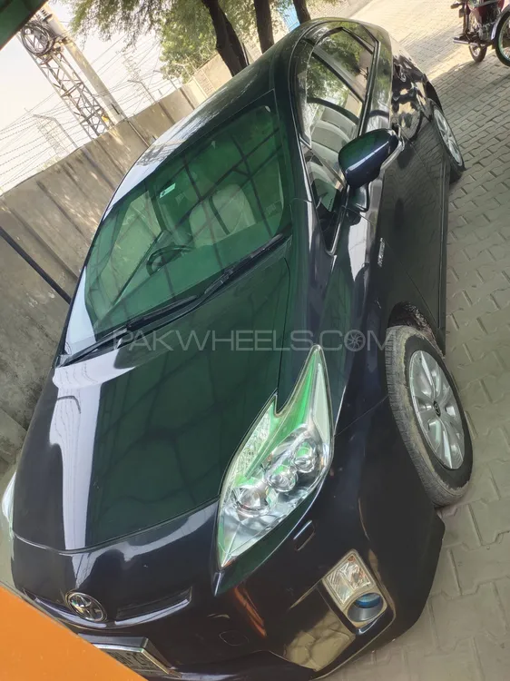 ٹویوٹا پریوس 2011 for Sale in ملتان ٹویوٹا پریوس 2011 for Sale in ملتان Image-2