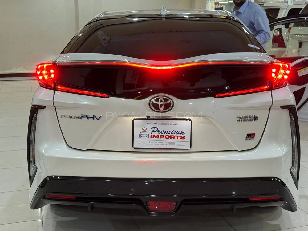Toyota Prius 2020 for Sale in Peshawar Toyota Prius 2020 for Sale in Peshawar Image-7